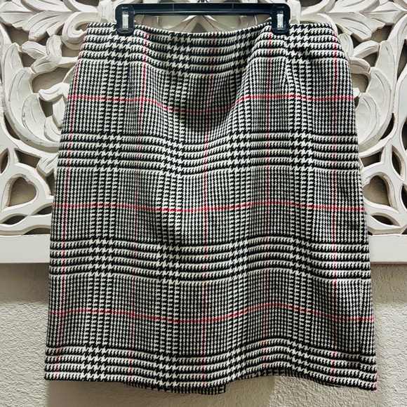 Talbots Dresses & Skirts - Talbots Women Houndstooth Wool Blend Pencil Skirt